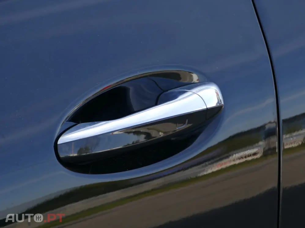 Mercedes-Benz CLA 250 e Shooting Brake AMG Line