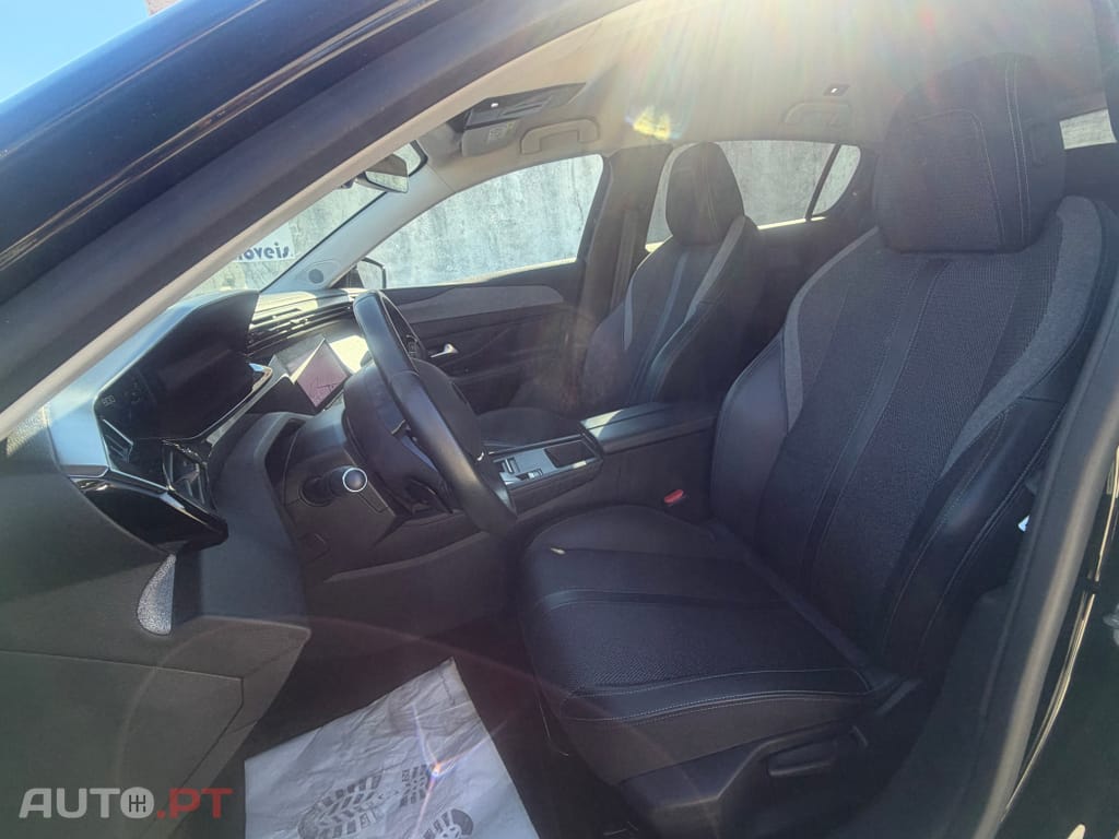 Peugeot 308 1.2 PureTech Allure EAT8