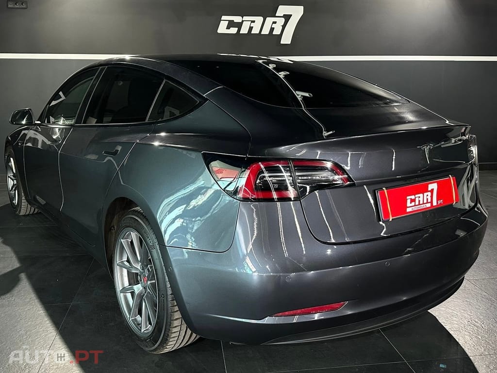 Tesla Model 3 Long-Range Dual Motor AWD