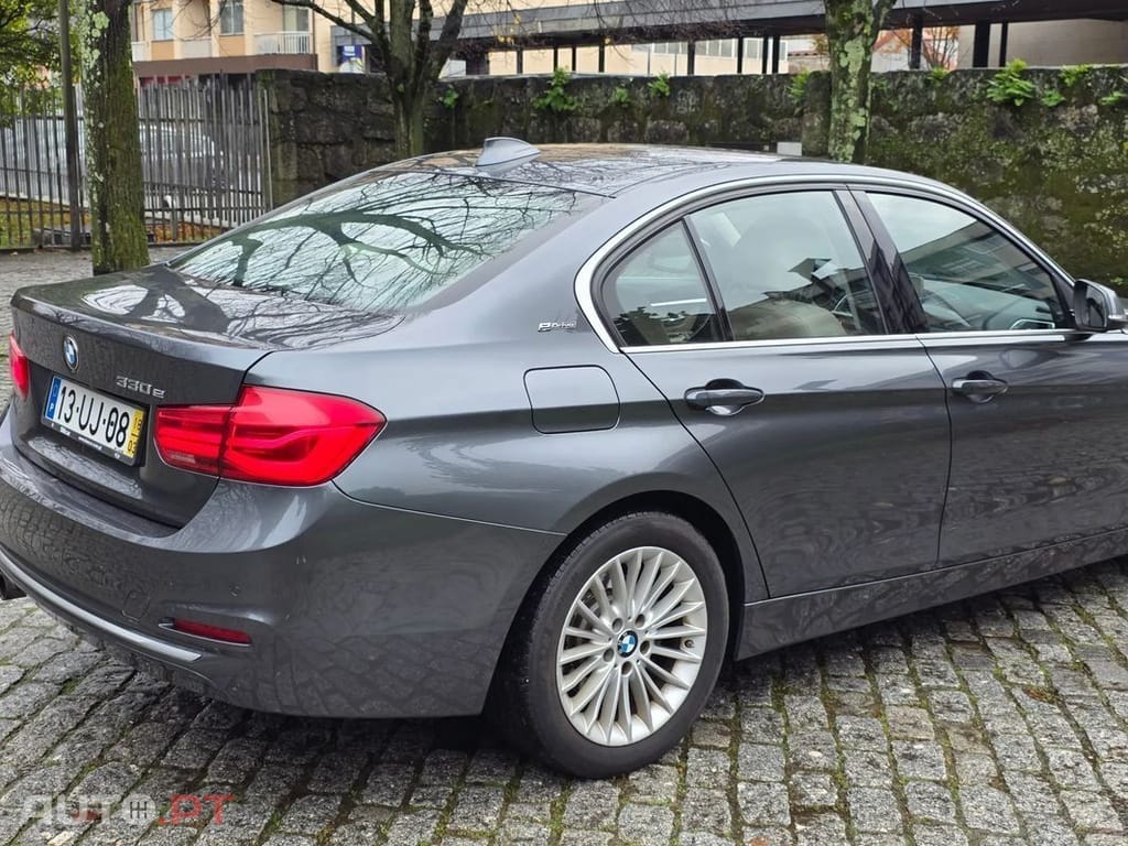 BMW 330 e iPerformance Line Luxury