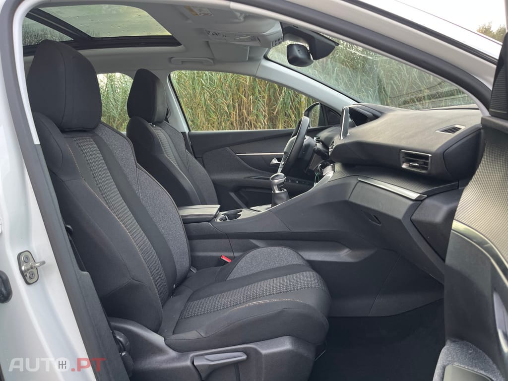 Peugeot 3008 1.5 BlueHDi Allure