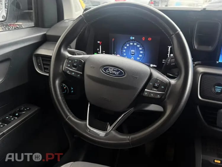 Ford Tourneo 1.0 EcoBoost Titanium