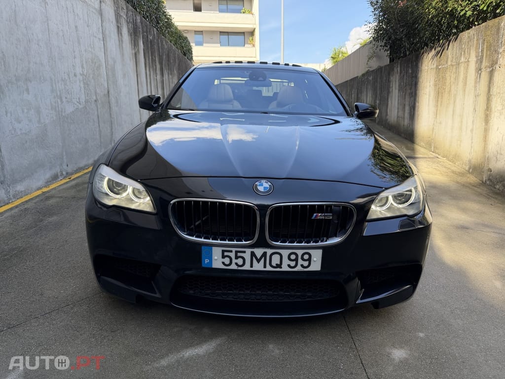 BMW M5 Standard