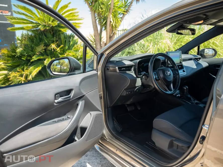 Toyota Corolla Touring Sports 1.8 Hybrid Comfort