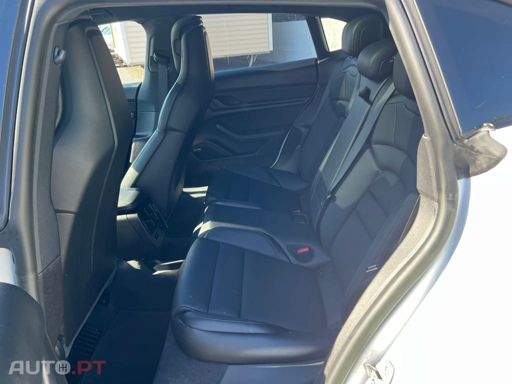 Porsche Taycan 4S