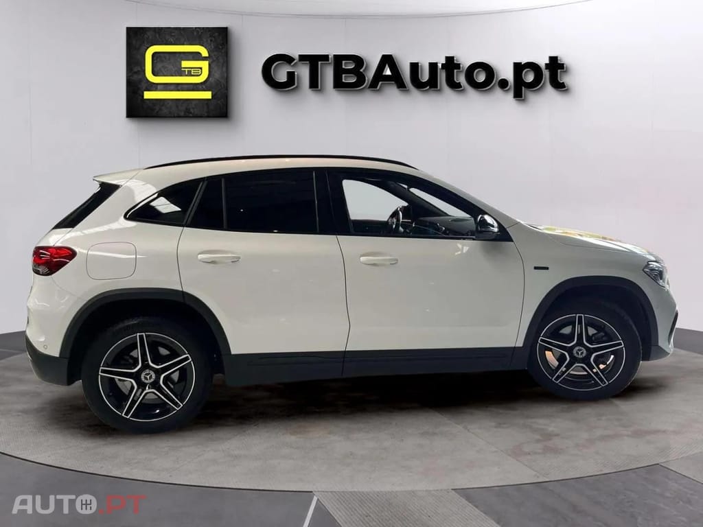 Mercedes-Benz GLA 250 e AMG LINE