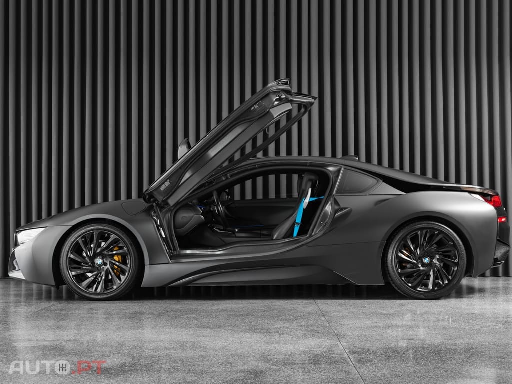 BMW i8 Standard