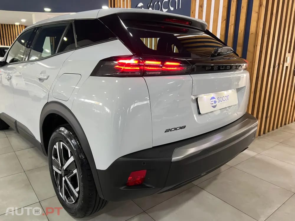Peugeot 2008 1.2 PureTech Style