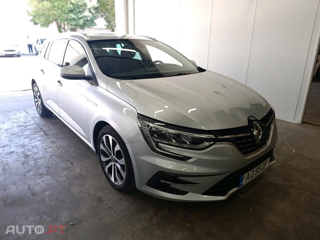 Renault Mégane Sport Tourer 1.5 Blue dCi Intens EDC