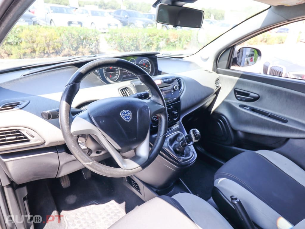 Lancia Ypsilon 1.2 S&S Fashion