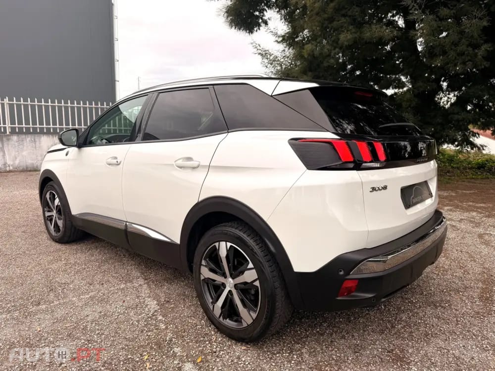 Peugeot 3008 1.6 BlueHDi Crossway EAT6
