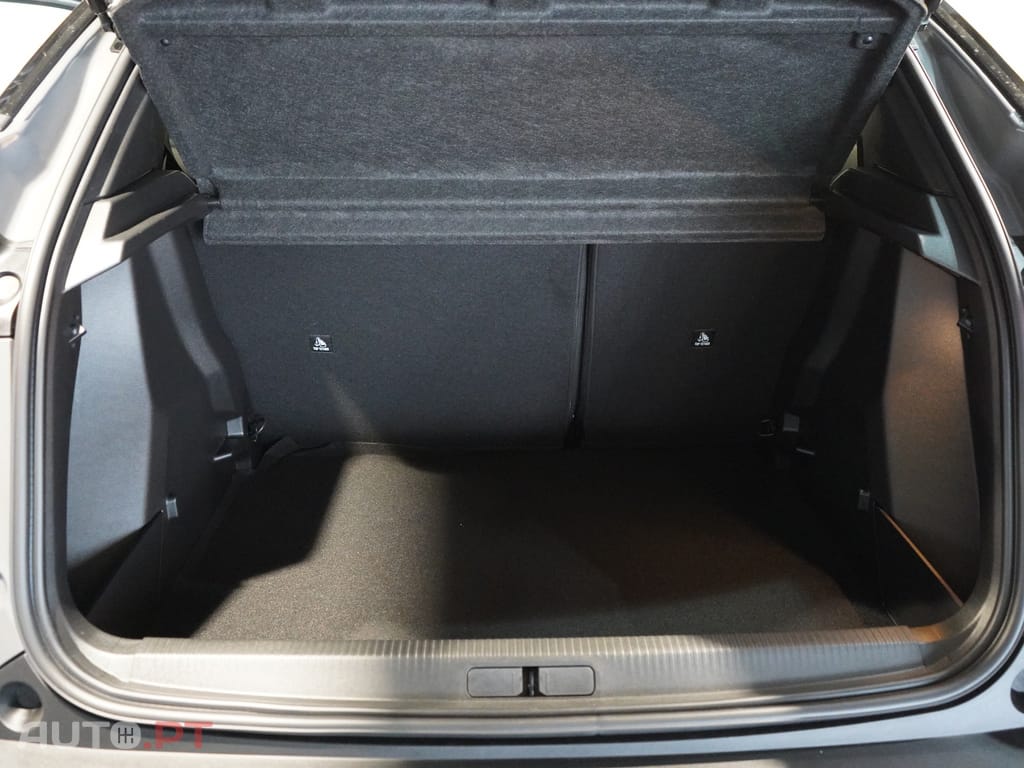 Peugeot 2008 1.2 Hybrid Allure e-DCS6