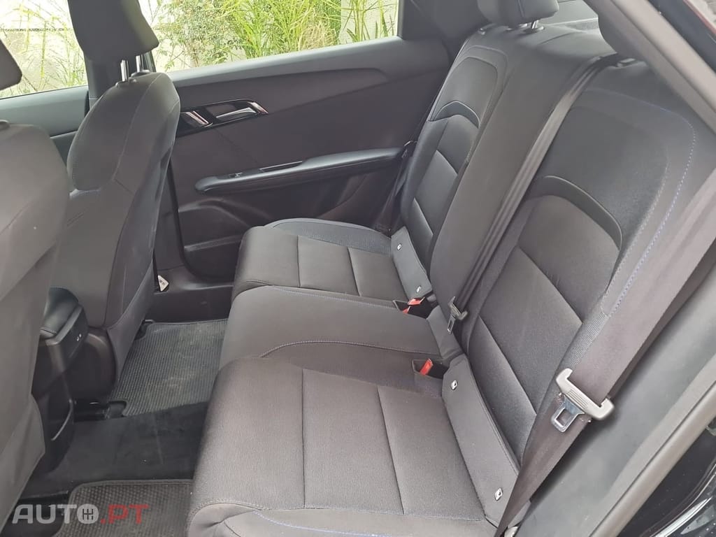 MG MG4 51 kWh Standard