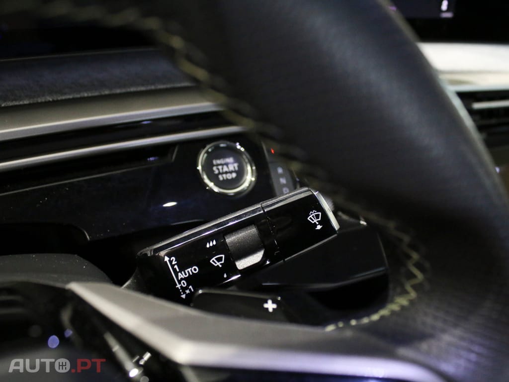 Peugeot 3008 1.2 Hybrid GT e-DCS6