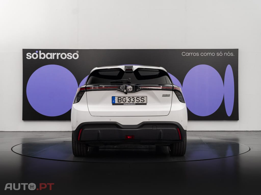 MG MG4 77 kWh Extended Range Luxury