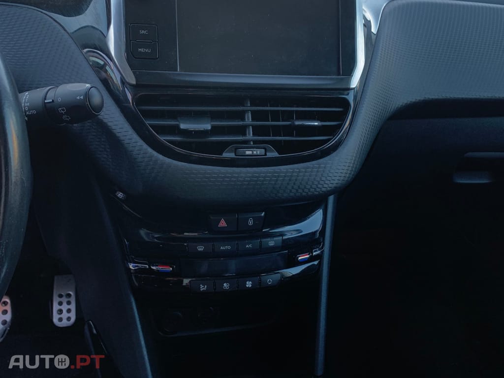 Peugeot 2008 1.6 BlueHDi Access