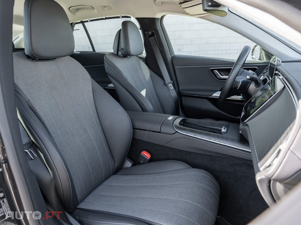 Mercedes-Benz E 300 e Avantgarde