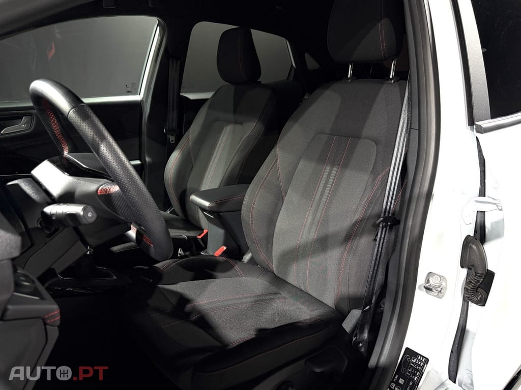 Ford Puma 1.0 EcoBoost MHEV ST-Line