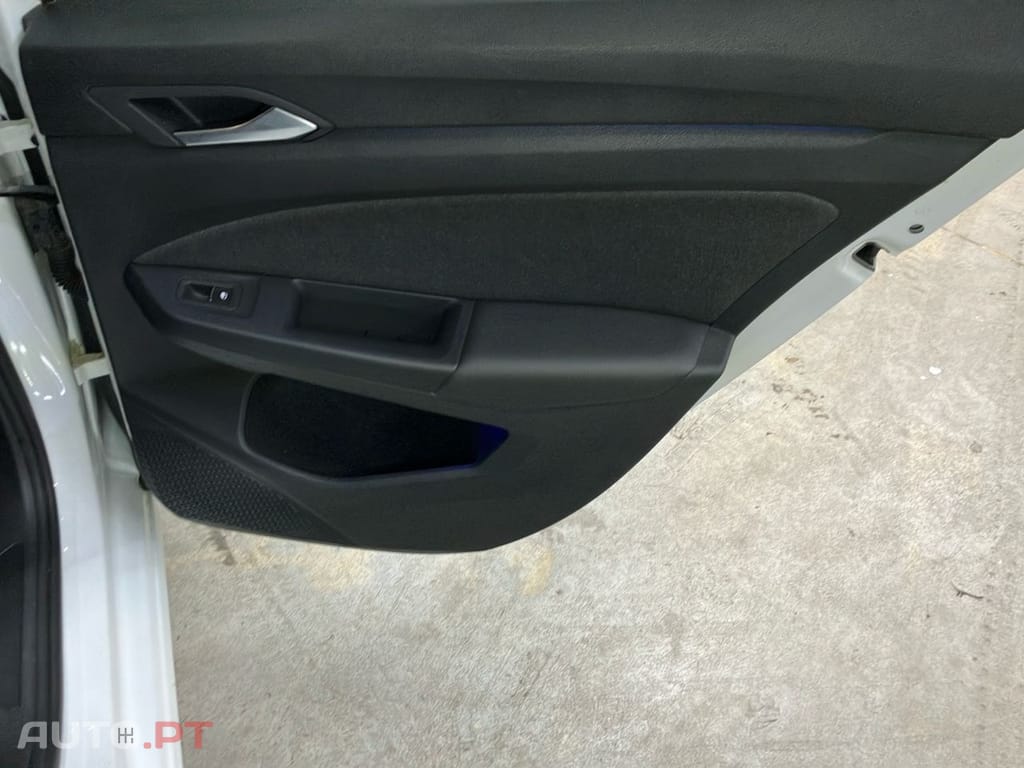 Volkswagen Golf 1.0 TSI Life