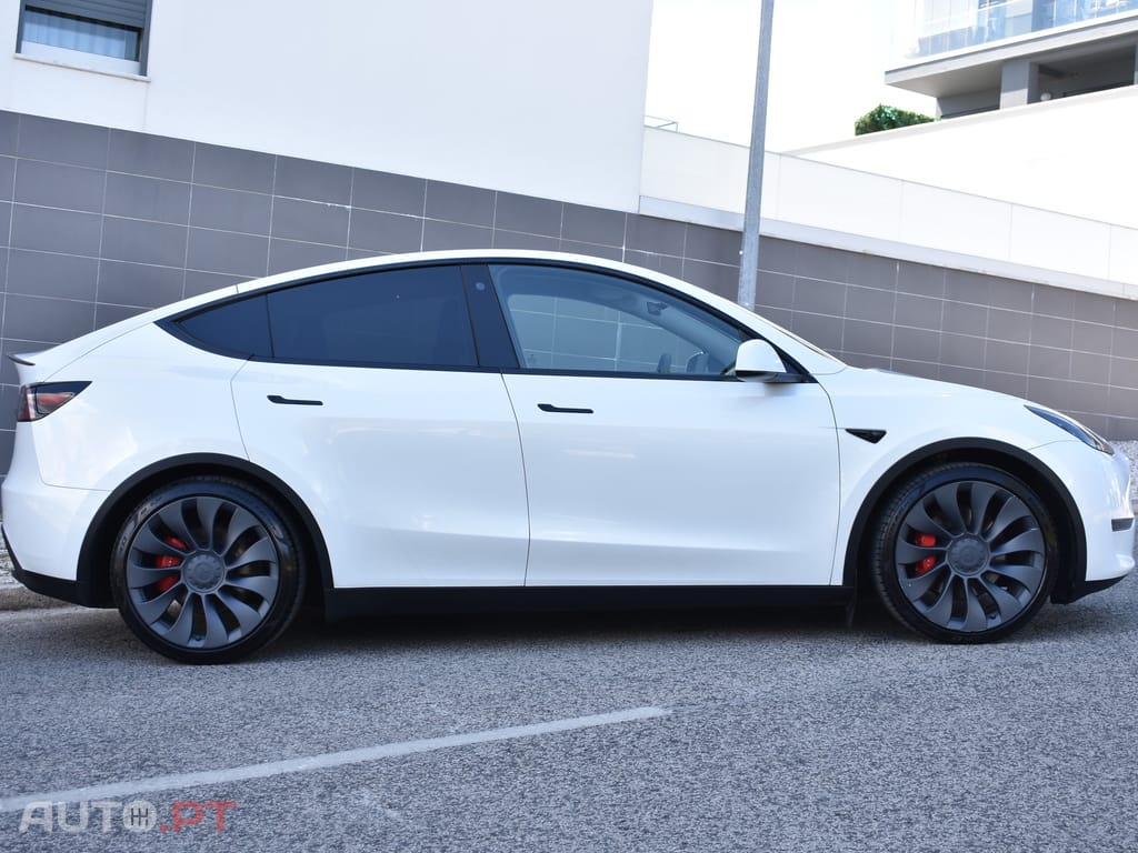 Tesla Model Y Performance Tração Integral