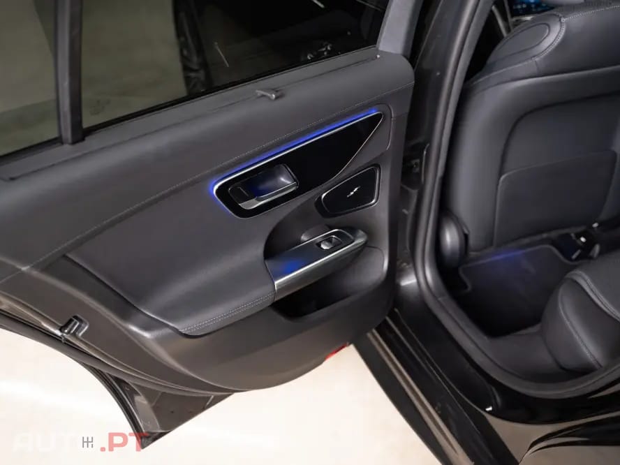 Mercedes-Benz C 300 e T 9G-TRONIC