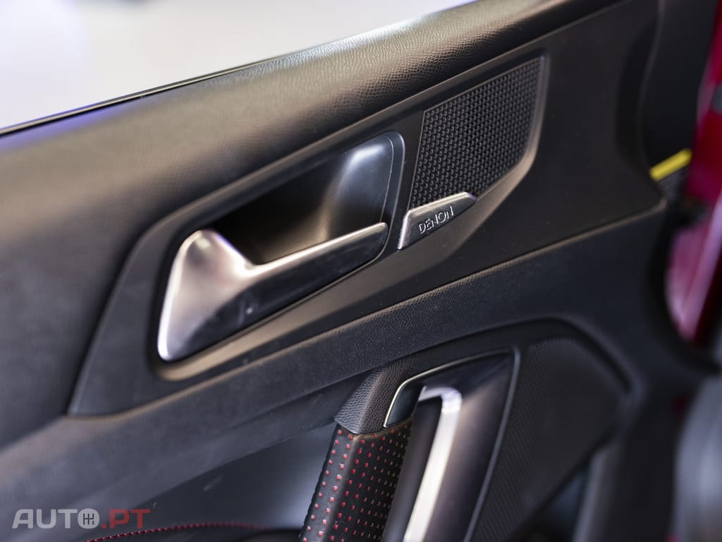 Peugeot 308 1.6 e-THP GTi