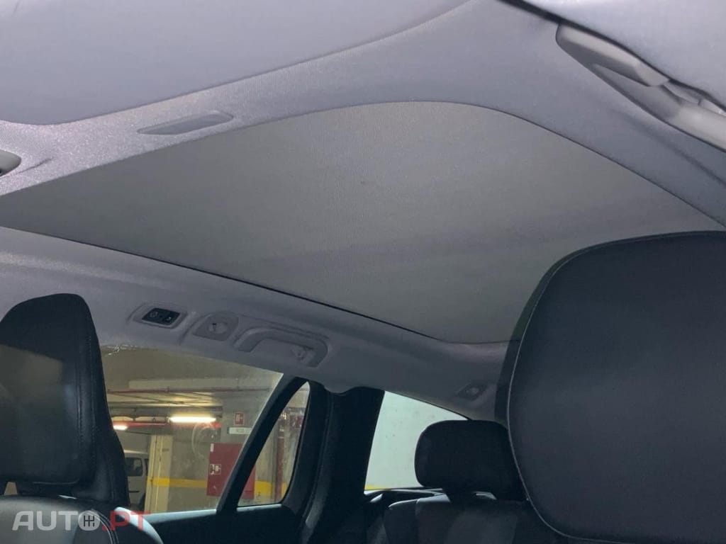 Volvo V60 2.0 T4 Momentum Plus