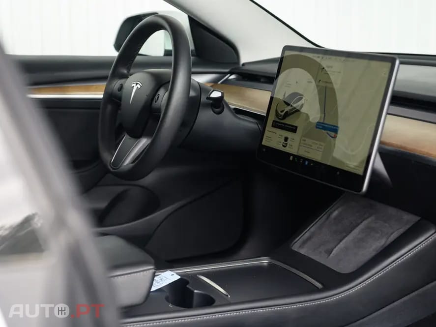 Tesla Model 3 Long Range AWD Dual Motor