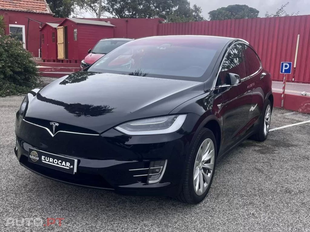 Tesla Model X 75D
