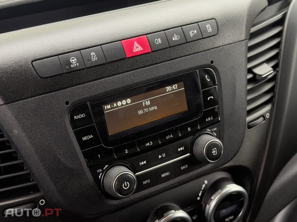 Iveco Daily 3.0  PLATAFORMA