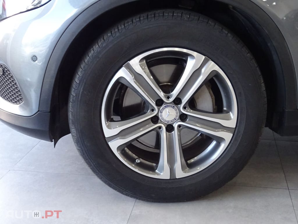 Mercedes-Benz GLC 220 d amg  Auto-9G 4Matic