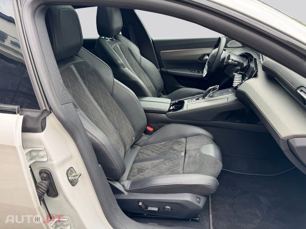 Peugeot 508 SW I.V.A DEDUTIVEL Hybrid 225 GT