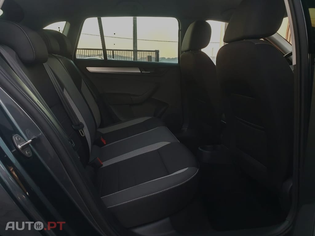 Skoda Rapid Spaceback 1.0 TSI Ambition