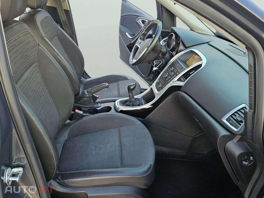 Opel Astra 1.6 150 anos