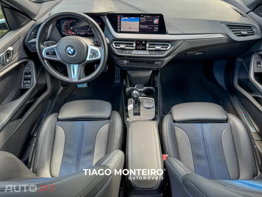 BMW 218 i Pack Desportivo M