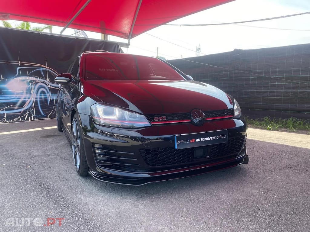Volkswagen Golf 2.0 TSi GTi DSG Performance