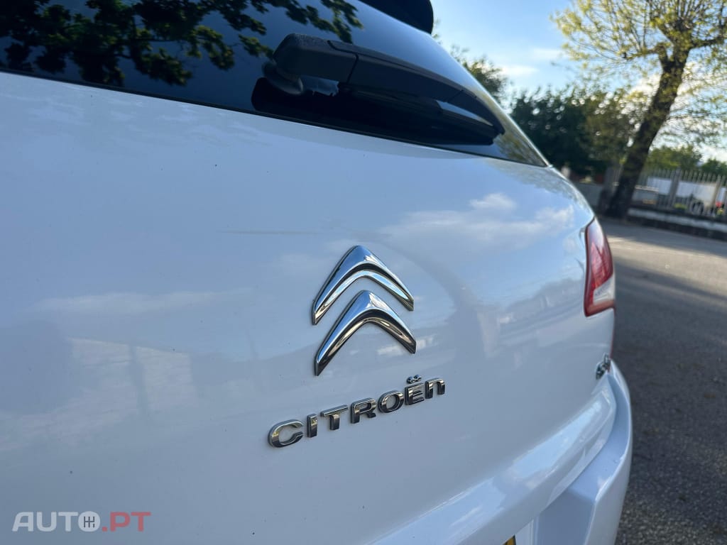 Citroen C4 1.6 e-HDi Exclusive J17 CMP6