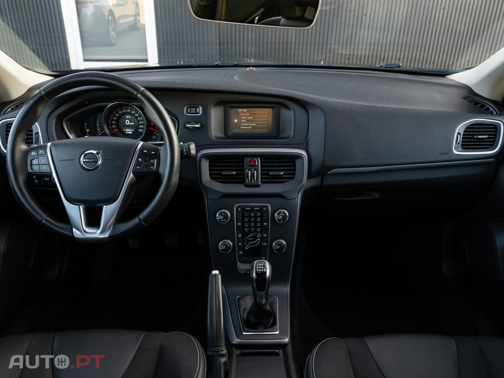 Volvo V40 2.0 D3 Momentum