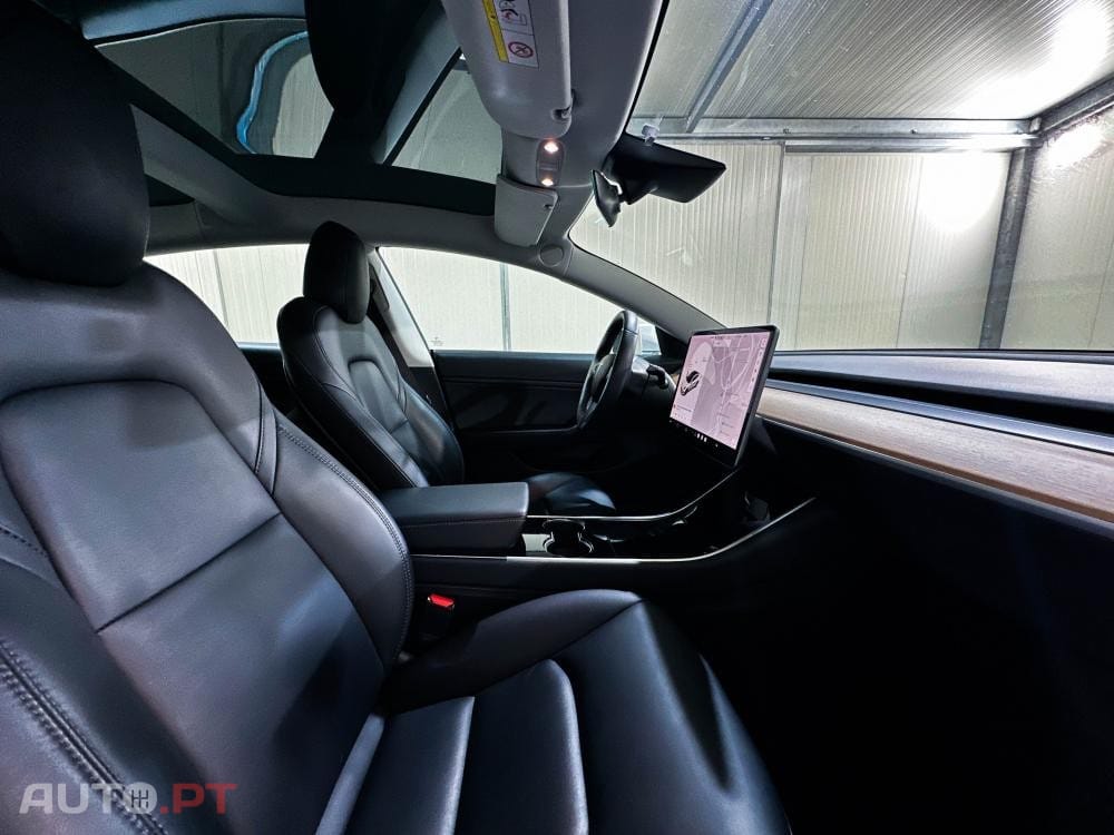 Tesla Model 3 Long-Range Dual Motor AWD