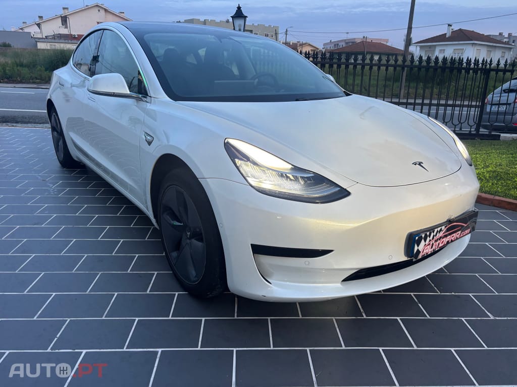 Tesla Model 3 Standard Range Plus RWD