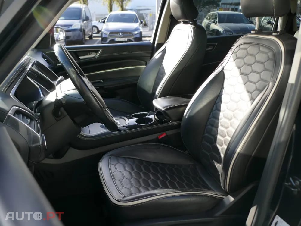 Ford S-Max 2.0 TDCi Vignale Powershift