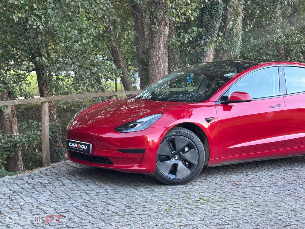 Tesla Model 3 Standard Range Plus RWD