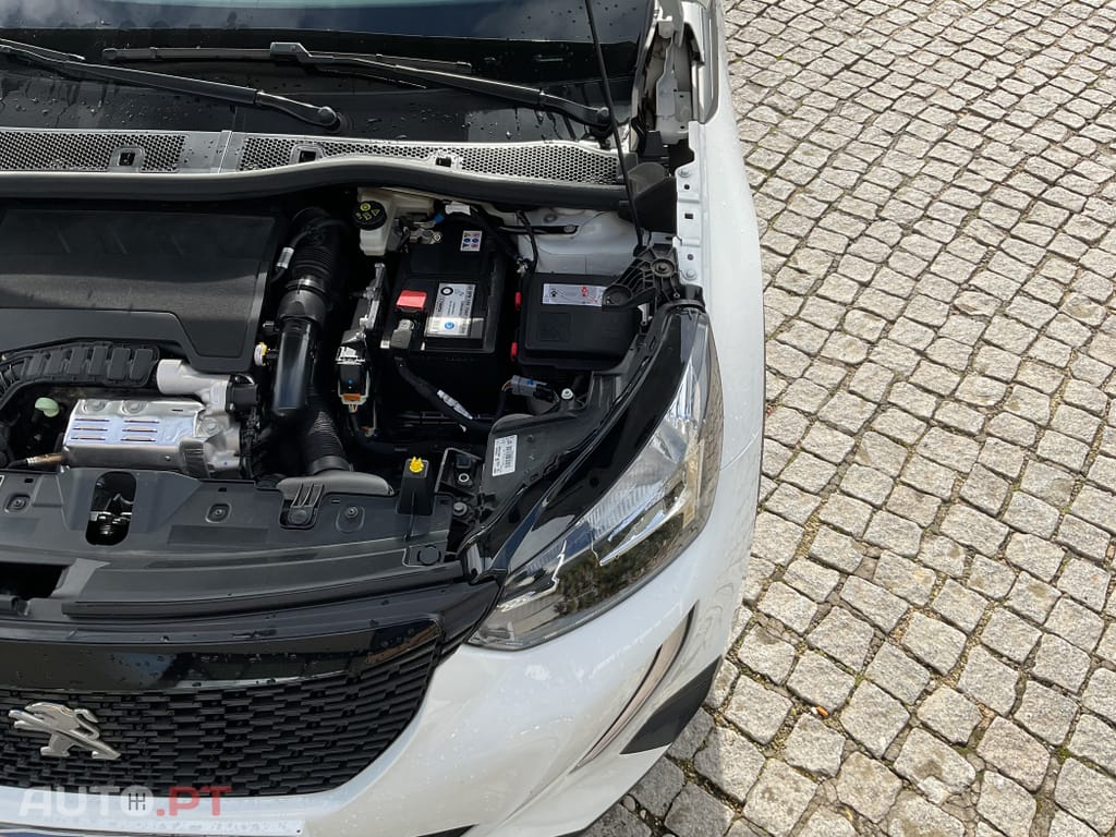 Peugeot 2008 1.2 PureTech Active
