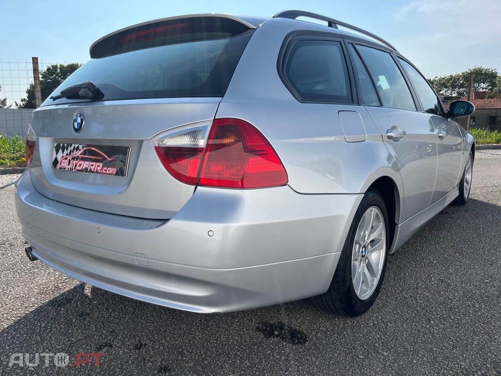 BMW 318 d Touring Navigation Sport