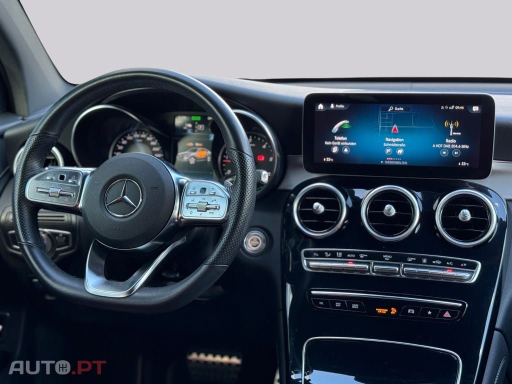 Mercedes-Benz GLC 300 I.V.A DEDUTÍVEL de 4Matic AMG