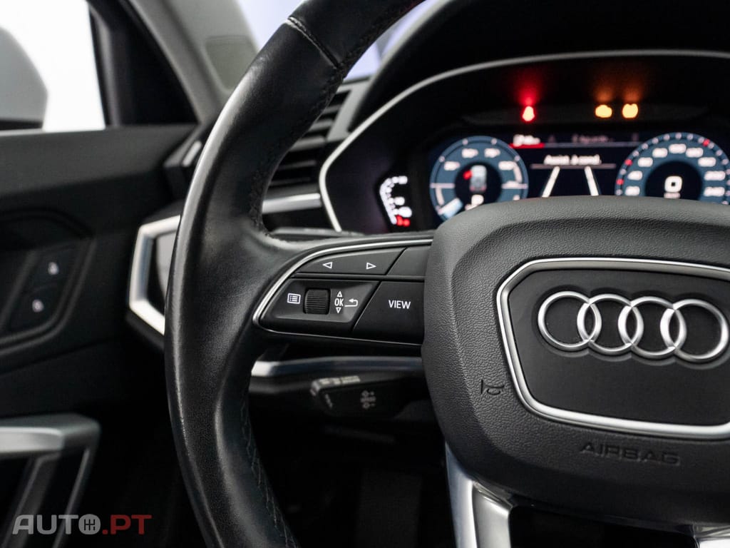 Audi Q3 45 TFSIe S tronic