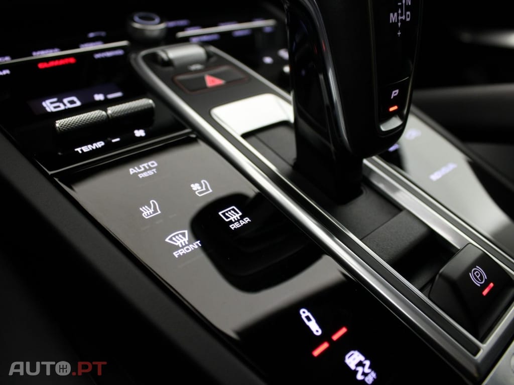 Porsche Cayenne TURBO S