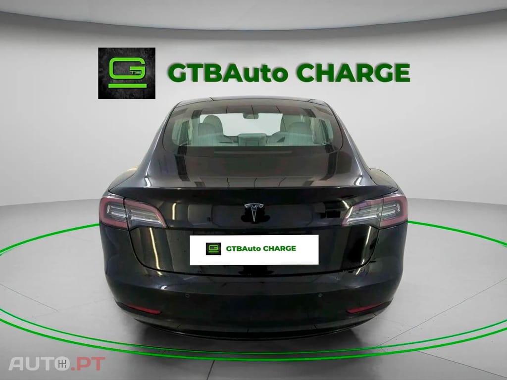 Tesla Model 3 I.V.A DEDUTÍVEL Standard RWD Plus AUTOPILOT