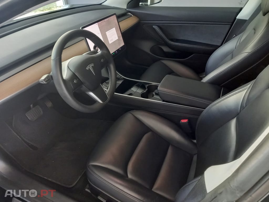 Tesla Model 3 Long-Range Dual Motor AWD