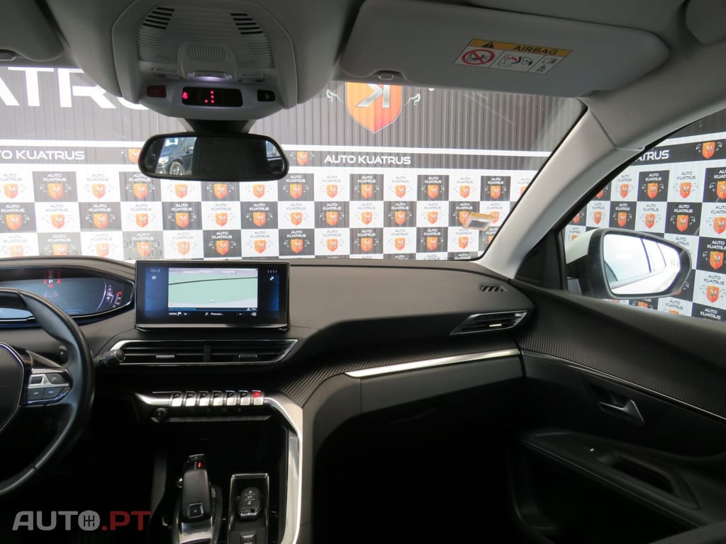Peugeot 3008 1.5 BlueHDi Allure EAT8